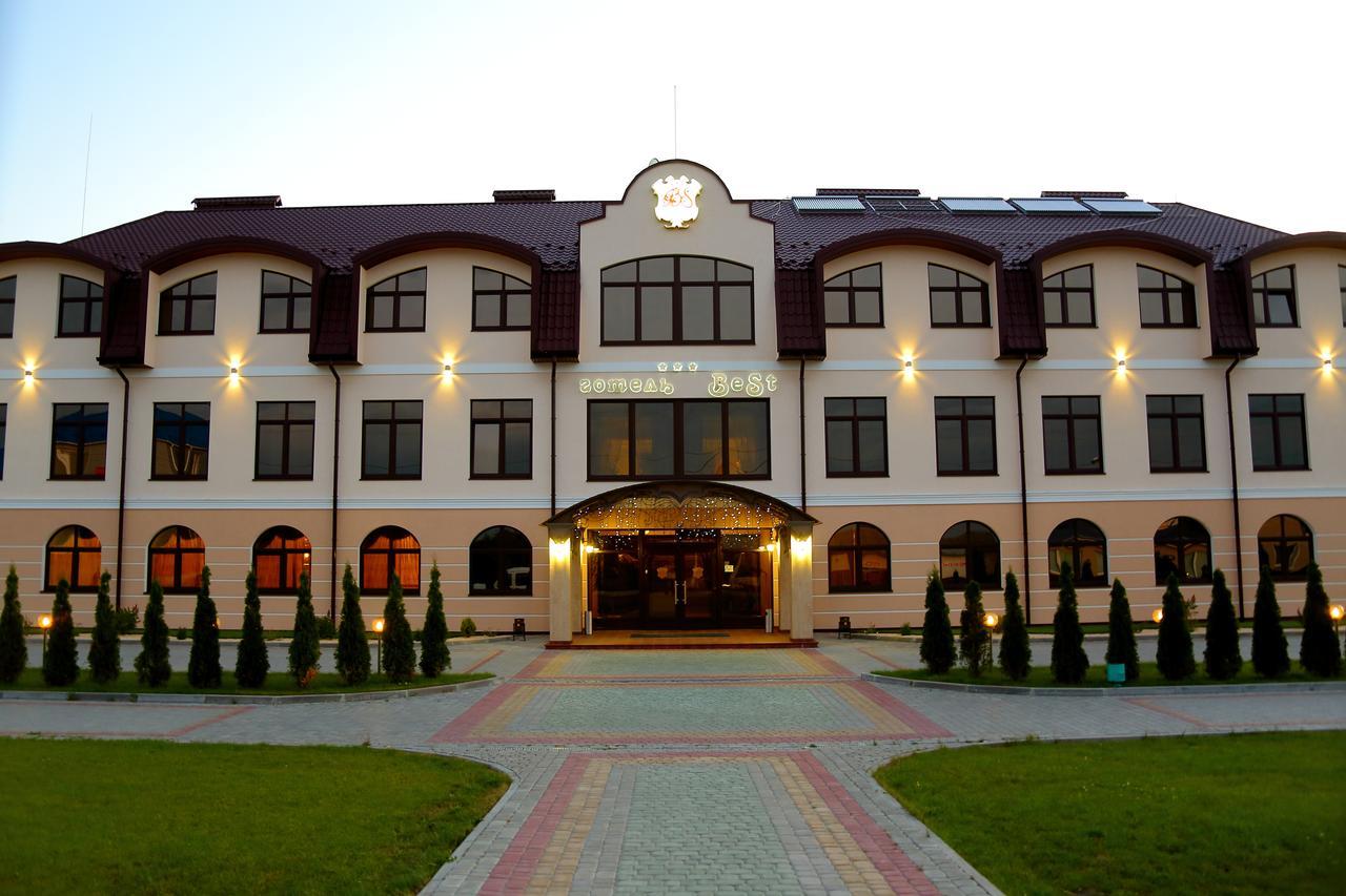 Best Hotel And Restaurant Complex Dunajivci Kültér fotó